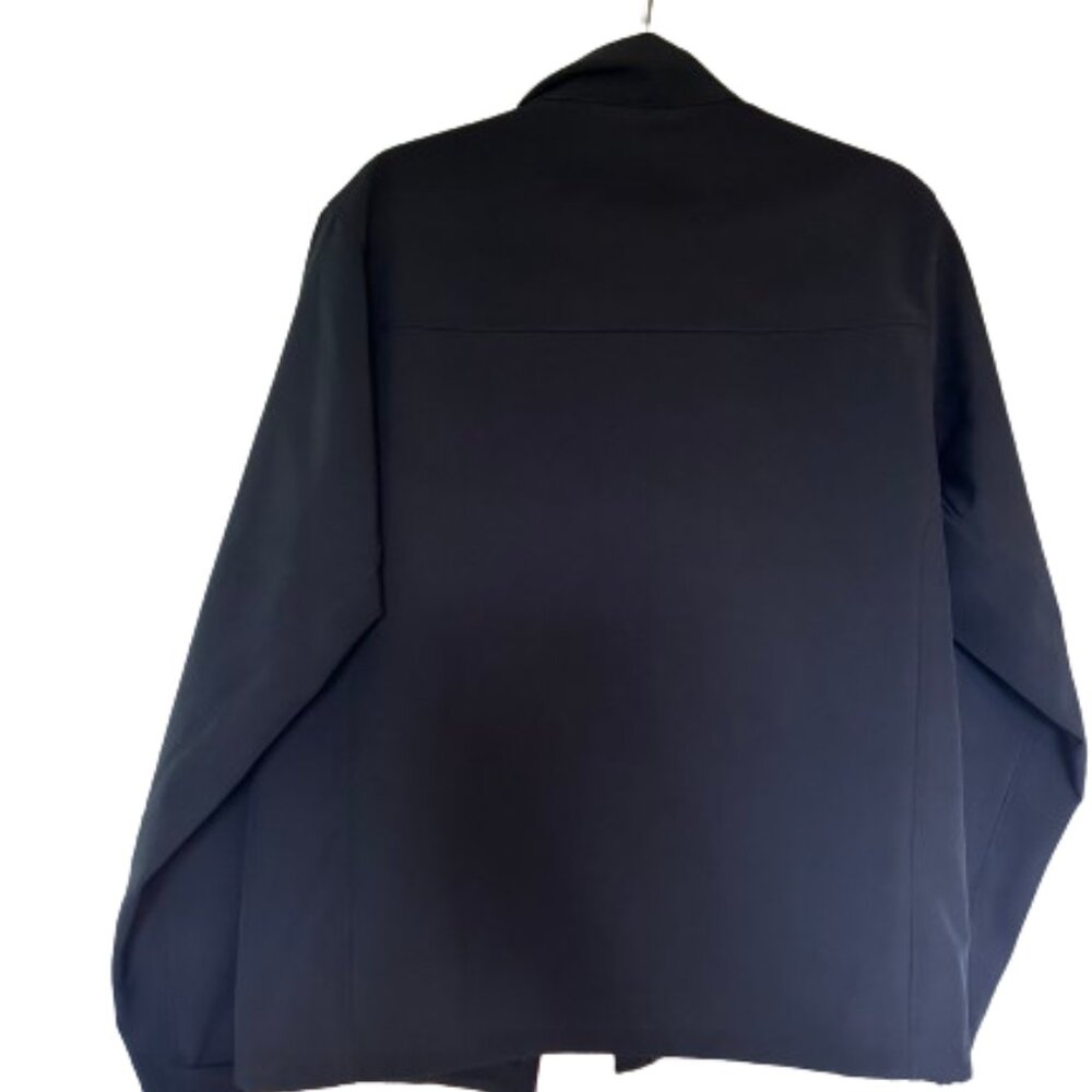 Sleek Black Soft-Shell Jacket - image 5